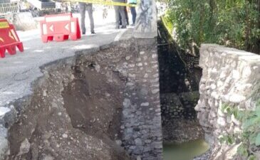 Kadis PUPR Malaka Langsung Ambil Langkah Penanganan Darurat Jembatan Wekonon Yang Longsor