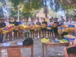 Ketua Askab PSSI Malaka ABS Serahkan Atribut Pemain PS Malaka Menuju ETMC XXXIII 2025