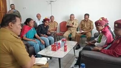 Wabup Malaka HMS Tantang PMKRI Betun Untuk Demo Proyek Mangkrak: Seroja, Septic Tank, dan RS Pratama
