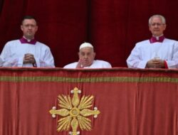 Paus Fransiskus Hadiri Perayaan Paskah di Vatikan, Meski Sakit Serukan Perdamaian dan Kebebasan Beragama