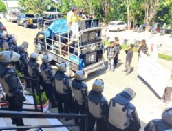 PERMAPER TTU Gelar Aksi Damai di DPRD dan Kantor Bupati Malaka, Soroti Ijazah Palsu dan Proyek Mangkrak
