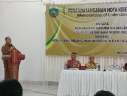 Puluhan Kepala Desa di Malaka Mangkir dari Acara Resmi, Bupati SBS Geram