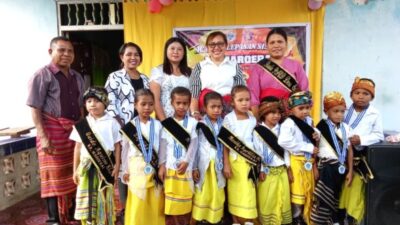 Bunda PAUD Malaka Hadiri Acara Pelepasan Siswa KB MAROERAI