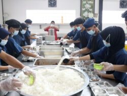 Dari Nganggur ke Dapur MBG: Perubahan Hidup Bu Eem Berkat Program Prabowo