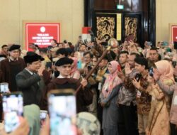 Kado Tak Biasa dari Istana: Jurnalis Beri Lego Custom untuk Presiden Prabowo, Terinspirasi Momen di Rusia