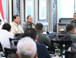 Terungkap! Alasan Prabowo Pimpin Evaluasi Koperasi Merah Putih di Mabes TNI