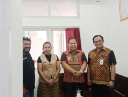 Pelayanan RSUPP Meningkat, Direktris dr. Oktelin Kaswadie Dapat Apresiasi Wabup HMS dan Pendeta