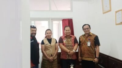 Pelayanan RSUPP Meningkat, Direktris dr. Oktelin Kaswadie Dapat Apresiasi Wabup HMS dan Pendeta