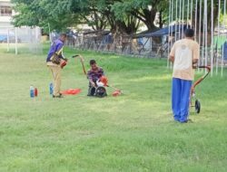 Dispora Malaka Bersihkan Lapangan Umum Betun, Dukung Program Olahraga Berprestasi SBS–HMS