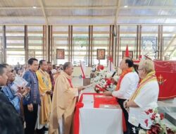 Pemkab Malaka Serahkan 3 Mobil Operasional untuk Dukung Pelayanan Gereja