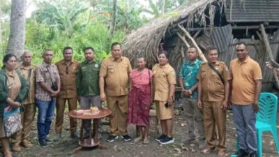 Kunjungi Lansia Hidup Memprihatinkan Di Rinhat, Wabup Malaka HMS Instruksikan Aksi Nyata