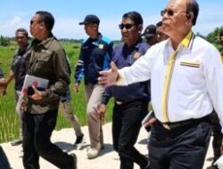 Komitmen Lindungi Rakyat dari Banjir Bupati SBS Pastikan Pembangunan Tanggul Terus Dilanjutkan