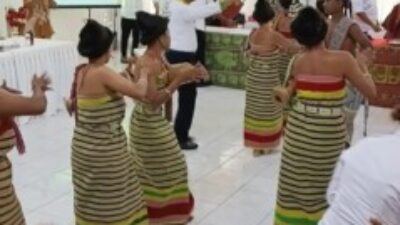 Seminar Adat Malaka Penuh Nuansa Budaya, Bupati SBS Turun Menari Likurai
