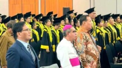 Wabup Henri Simu Hadiri Wisuda STIPAS, Wujud Komitmen Pemkab Malaka terhadap Pengembangan SDM