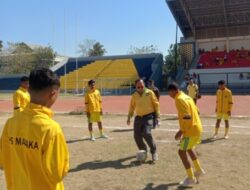 Bupati SBS Beri Motivasi PS Malaka U-15 Jelang Perempat Final, Targetkan Dua Tim Lolos ke Semifinal Piala Soeratin NTT 2026