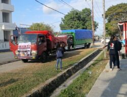 Dua Truk dan Dua Pick Up Bawa Bantuan Gempa Flores dari Malaka, Diberangkatkan Menuju Kupang